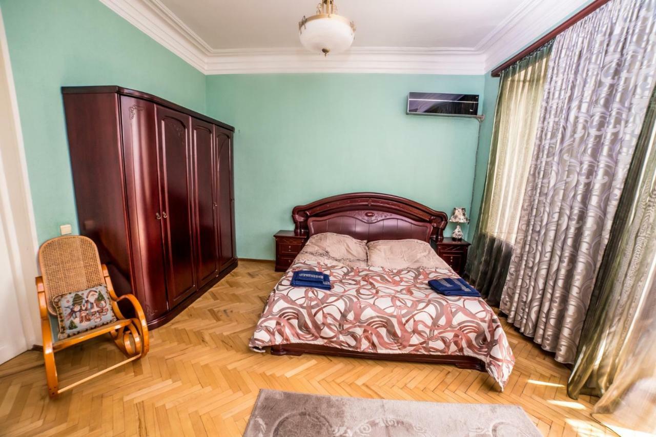 Gold District Apartment Tbilisi Zewnętrze zdjęcie