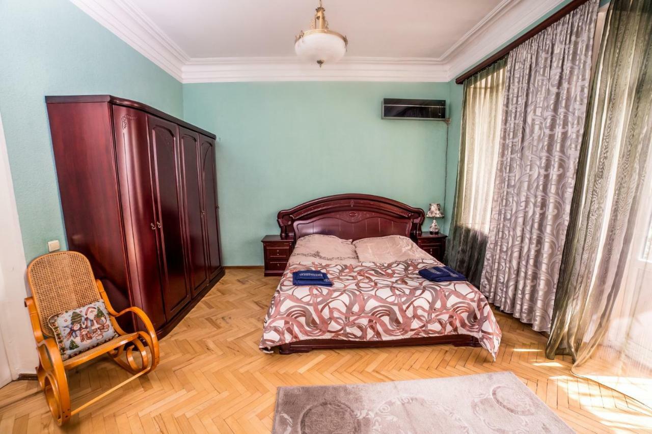 Gold District Apartment Tbilisi Zewnętrze zdjęcie